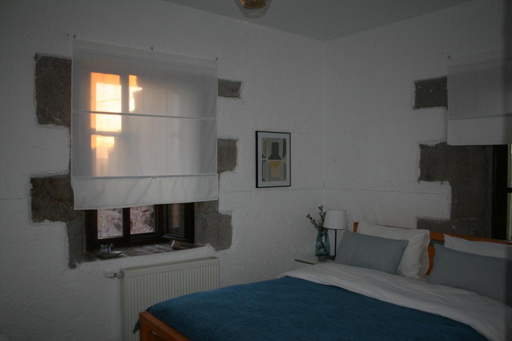 Assos Bohemian Hotel Luaran gambar